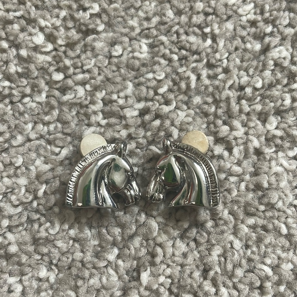 Hermès Women's 1990-2000s Horse Head Clip-On Earrings
